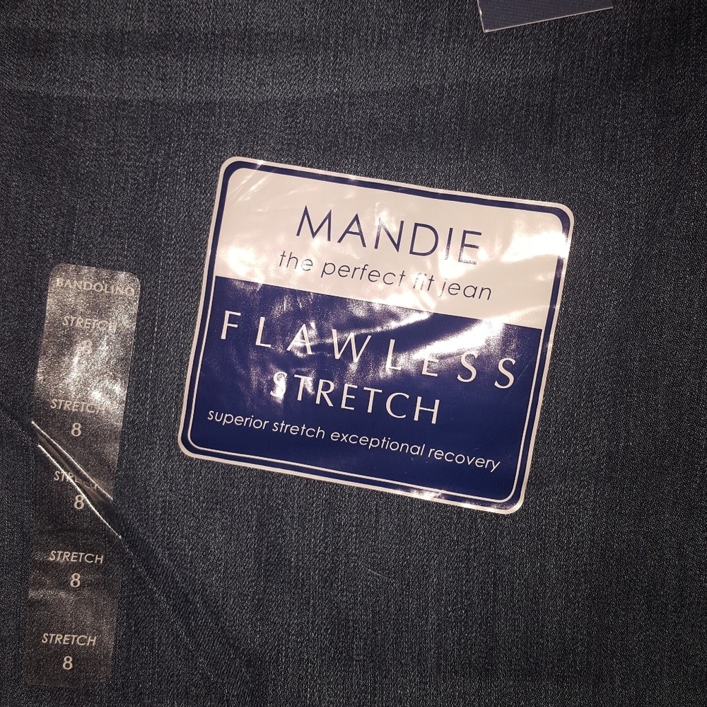 NWT Bandolino Slimming jeans